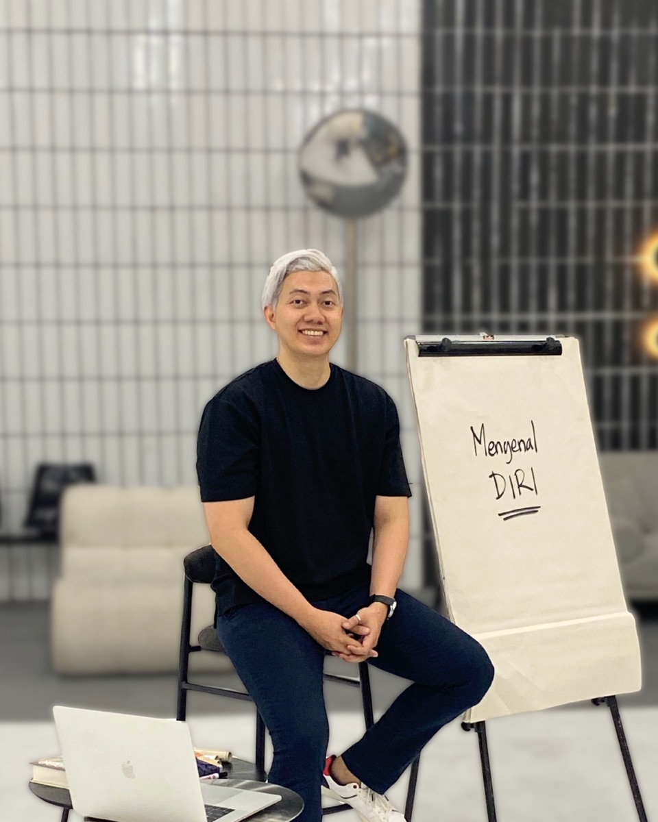 Jose Aditya, mentor TruLav Sisterhood